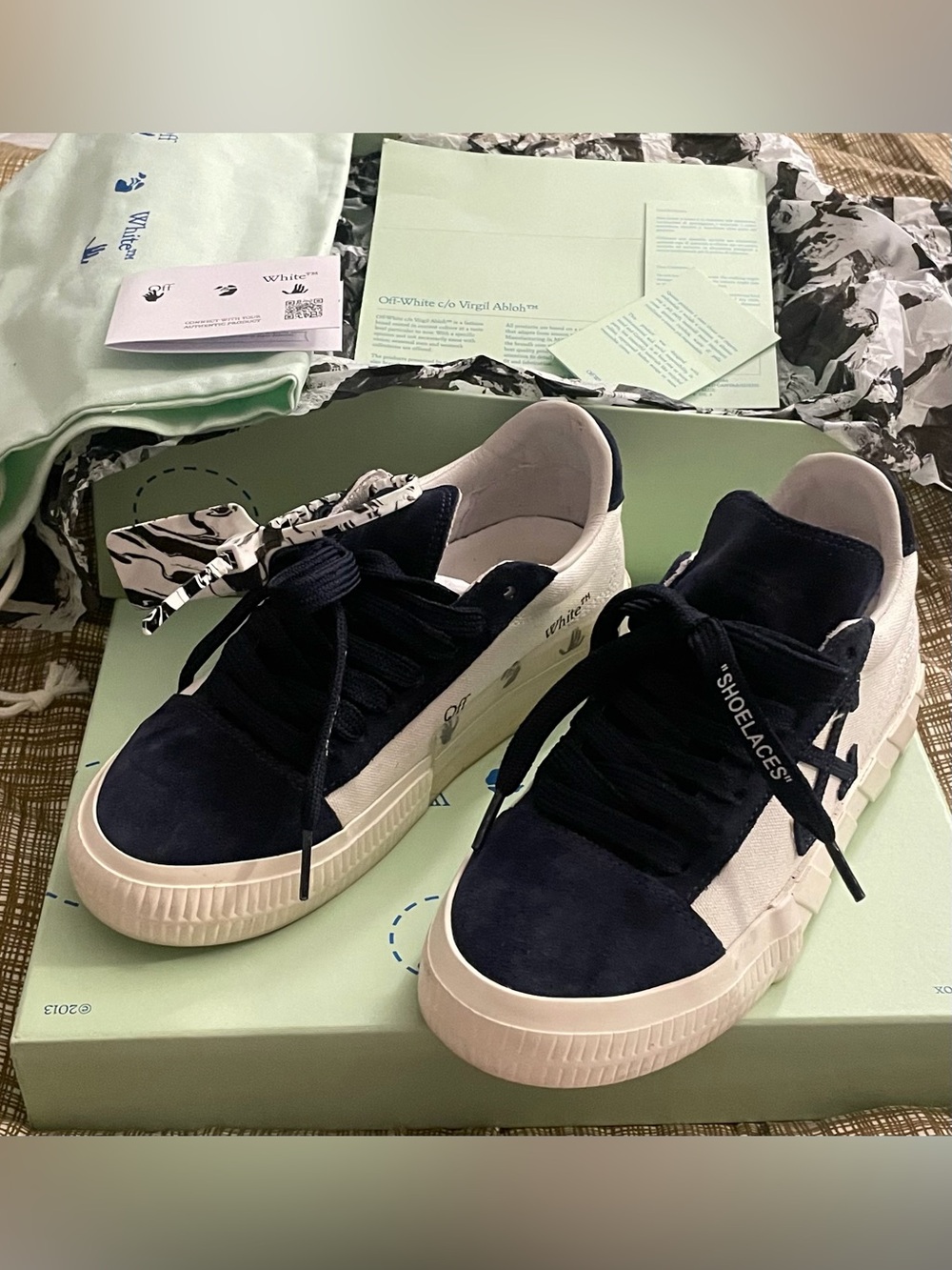 Off-White Vulc Low Navy Blue & White Sneaker Women’s Size US 6/ EU 36 *AUTHENTIC - Picture 2 of 16